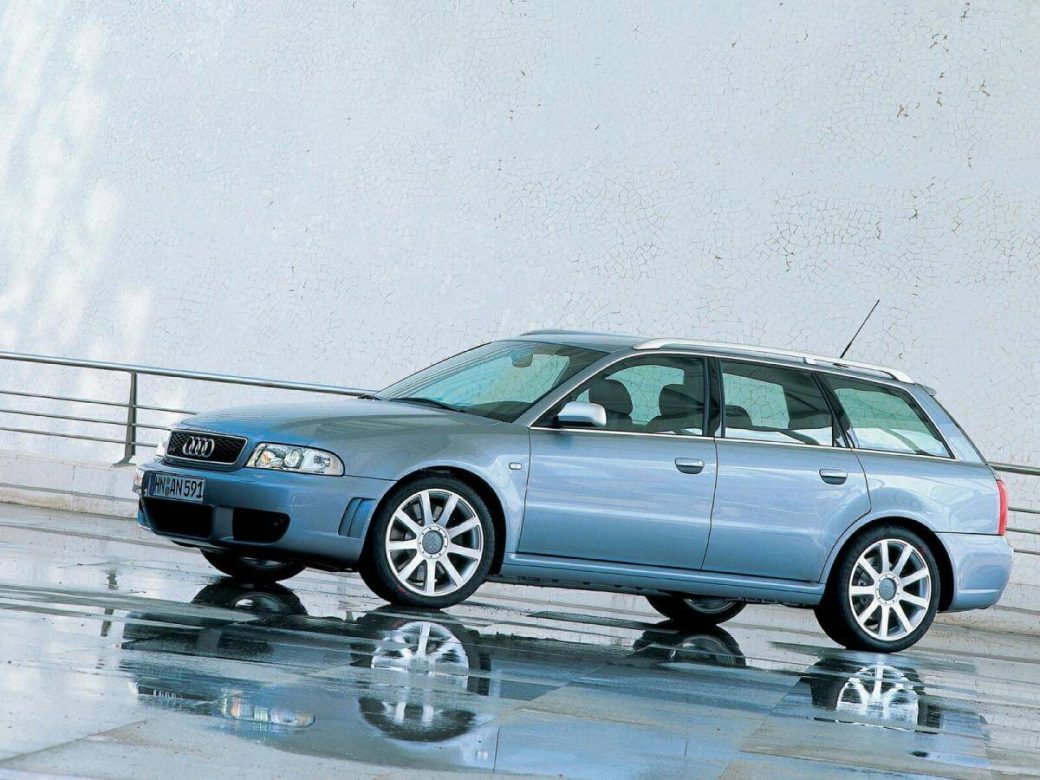 Audi RS4 I (B5) Универсал 5 дв. 1999—2001