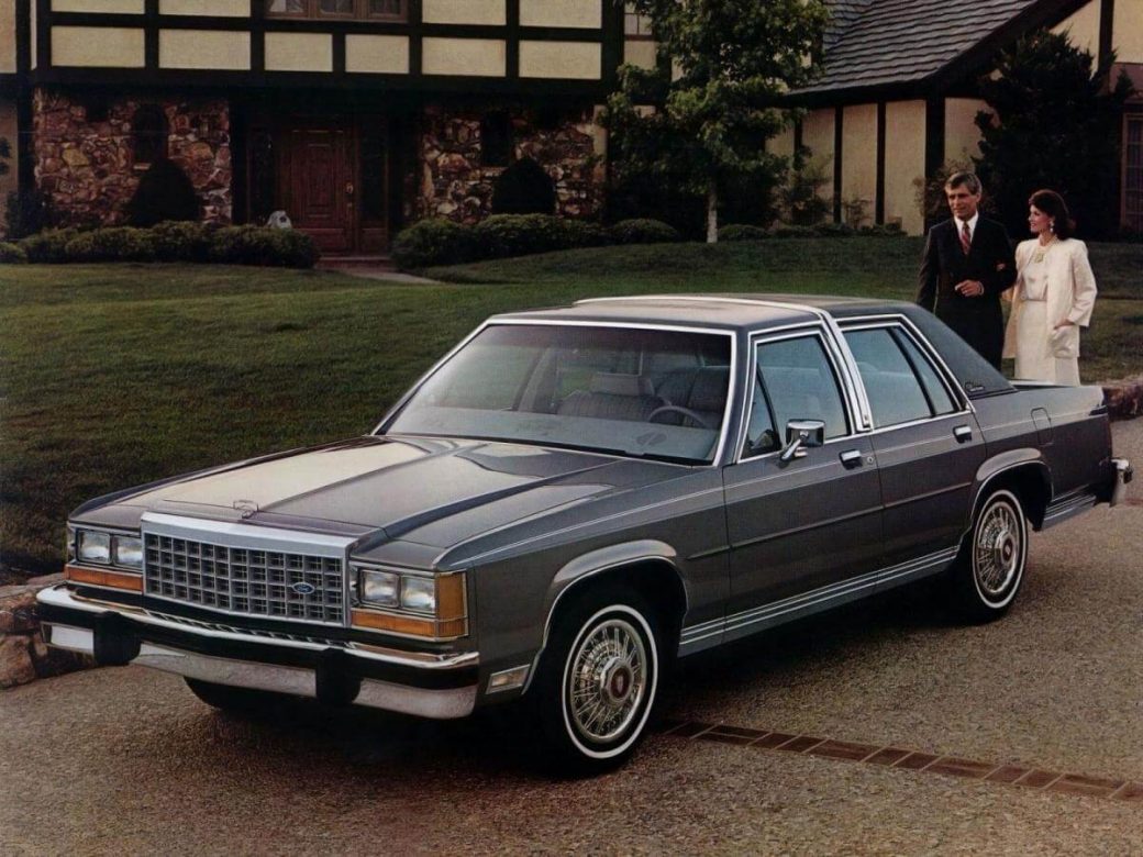 Ford LTD Crown Victoria 1983—1991