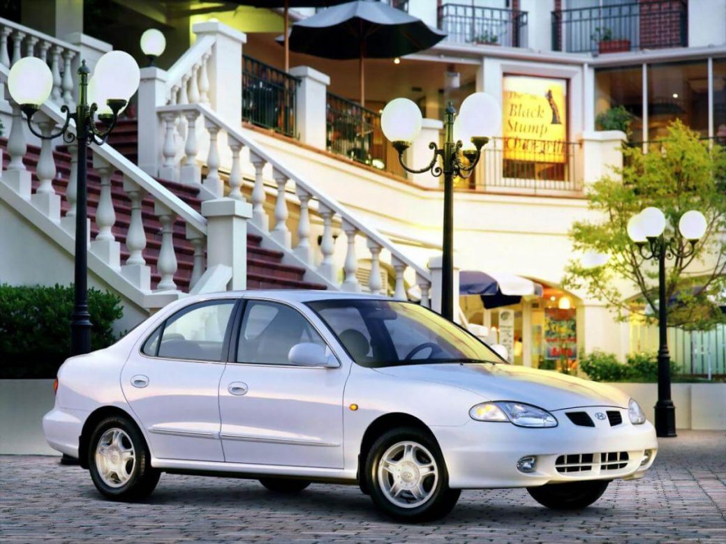 Hyundai Elantra II (J2, J3) Седан 1995—2000