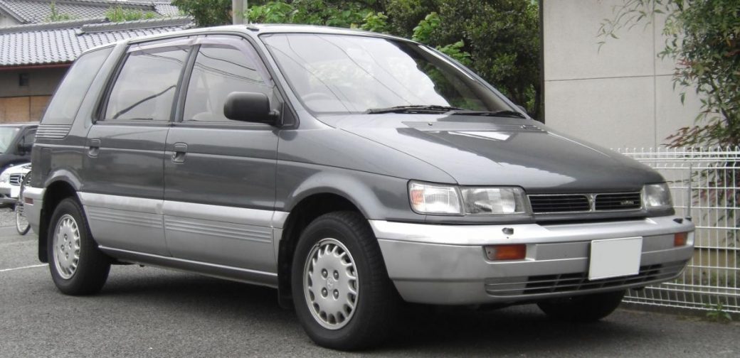 Mitsubishi Chariot II Компактвэн 1991—1997
