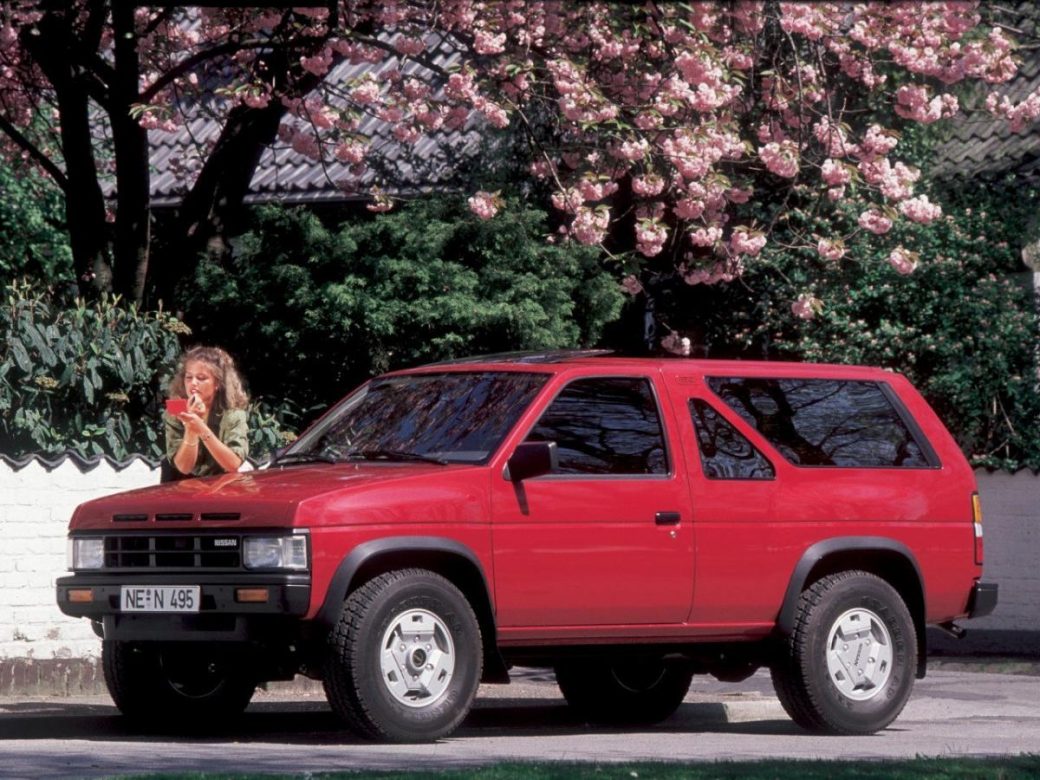 Nissan Terrano I Внедорожник 3 дв. 1987—1995
