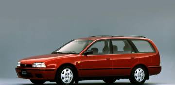 Nissan Avenir I (W10) Универсал 5 дв. 1990—1998