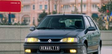 Renault 19 II (Europa) Хэтчбек 5 дв. 1996—2000