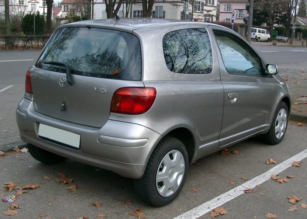 Toyota Yaris I Хэтчбек 3 дв. 1999—2005