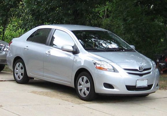Toyota Yaris II Седан 2006—2012